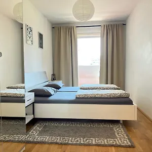  Apartment 2 Bedroom Next To Metro U1 And Garage Parking Österreich