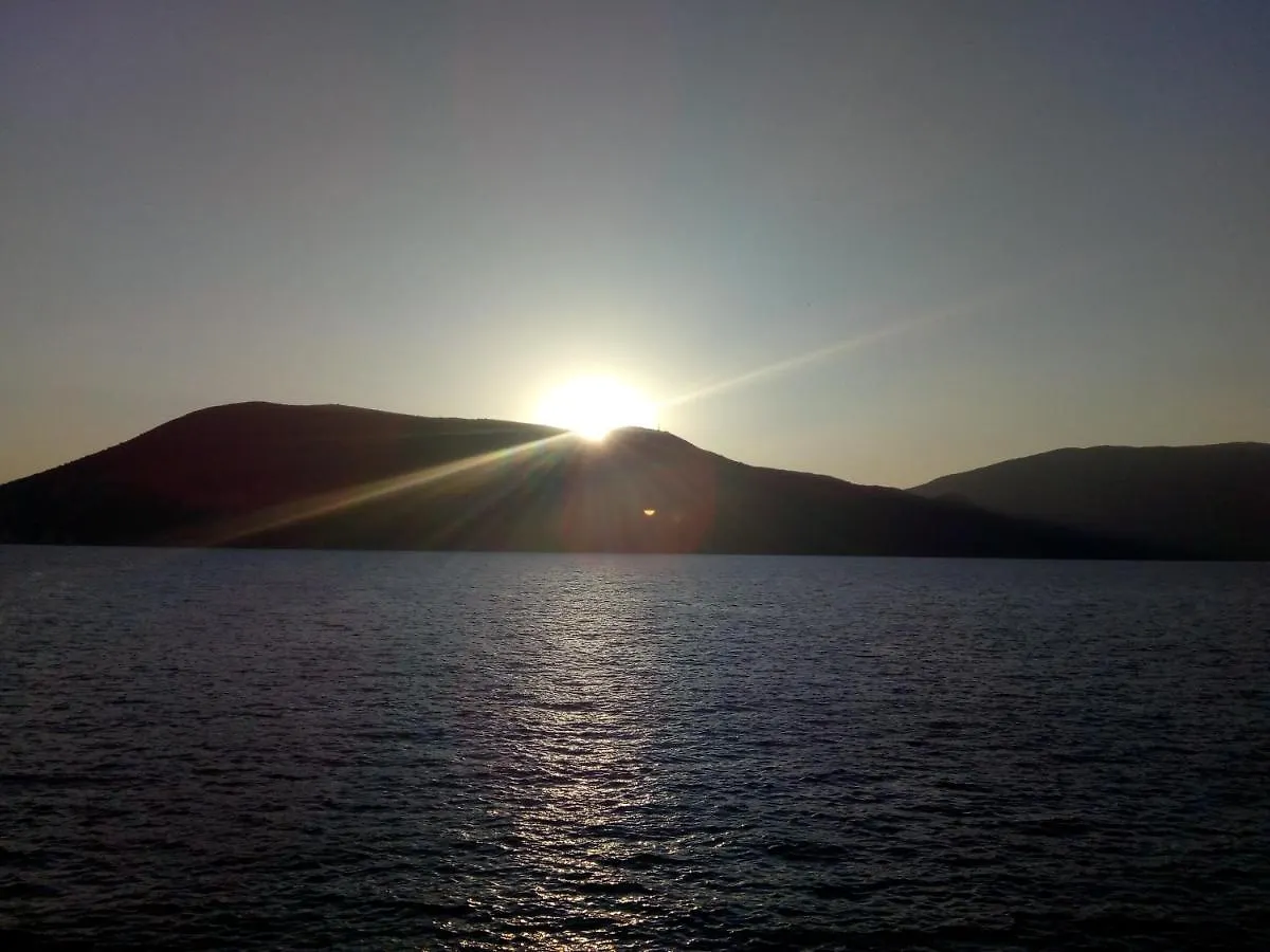Apartment Kaminakia Apartments: Adults-Only Oasis with Sea Views and Forest Tranquility Fiskardo Greece